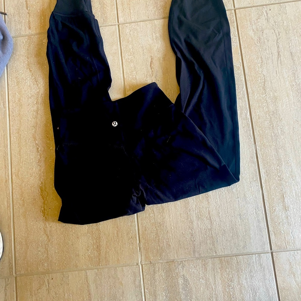 Women  small leggings. equal to size 6. In good condition. Firm on price.